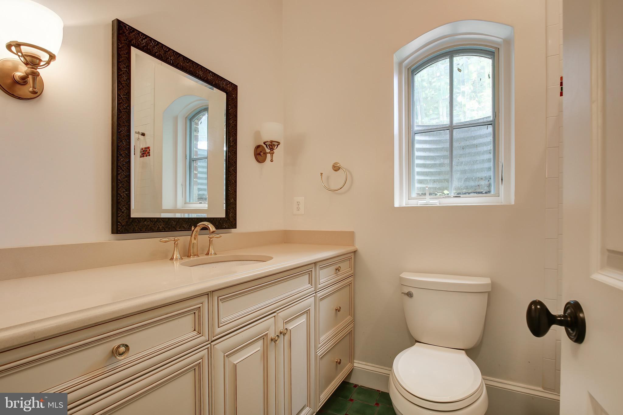 15215 Seneca Road Darnestown, MD 20874 - Photo 69 of 80 Basement Full Bath