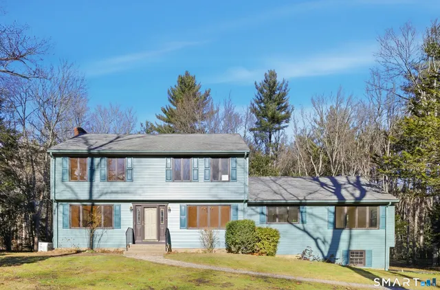 $619,000 | 6 Heritage Lane, Simsbury, CT 06070