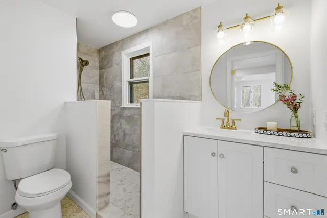 $619,000 | 6 Heritage Lane, Simsbury, CT 06070