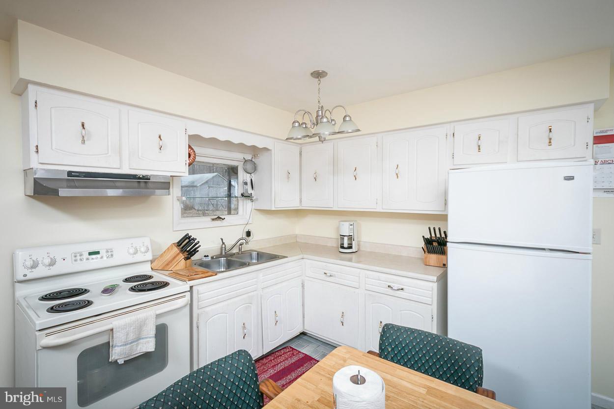 3352 Cedar Church Road Darlington, MD 21034 - Photo 8 of 23 Kitchen