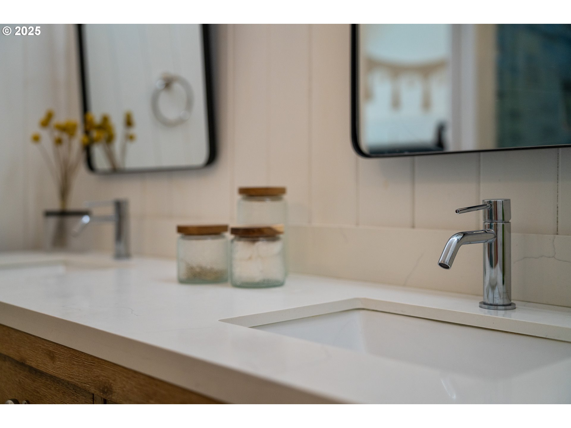 3308 Bayview Terrace Seaside, OR 97138 - Photo 19 of 48 a bathroom with a sink and mirror