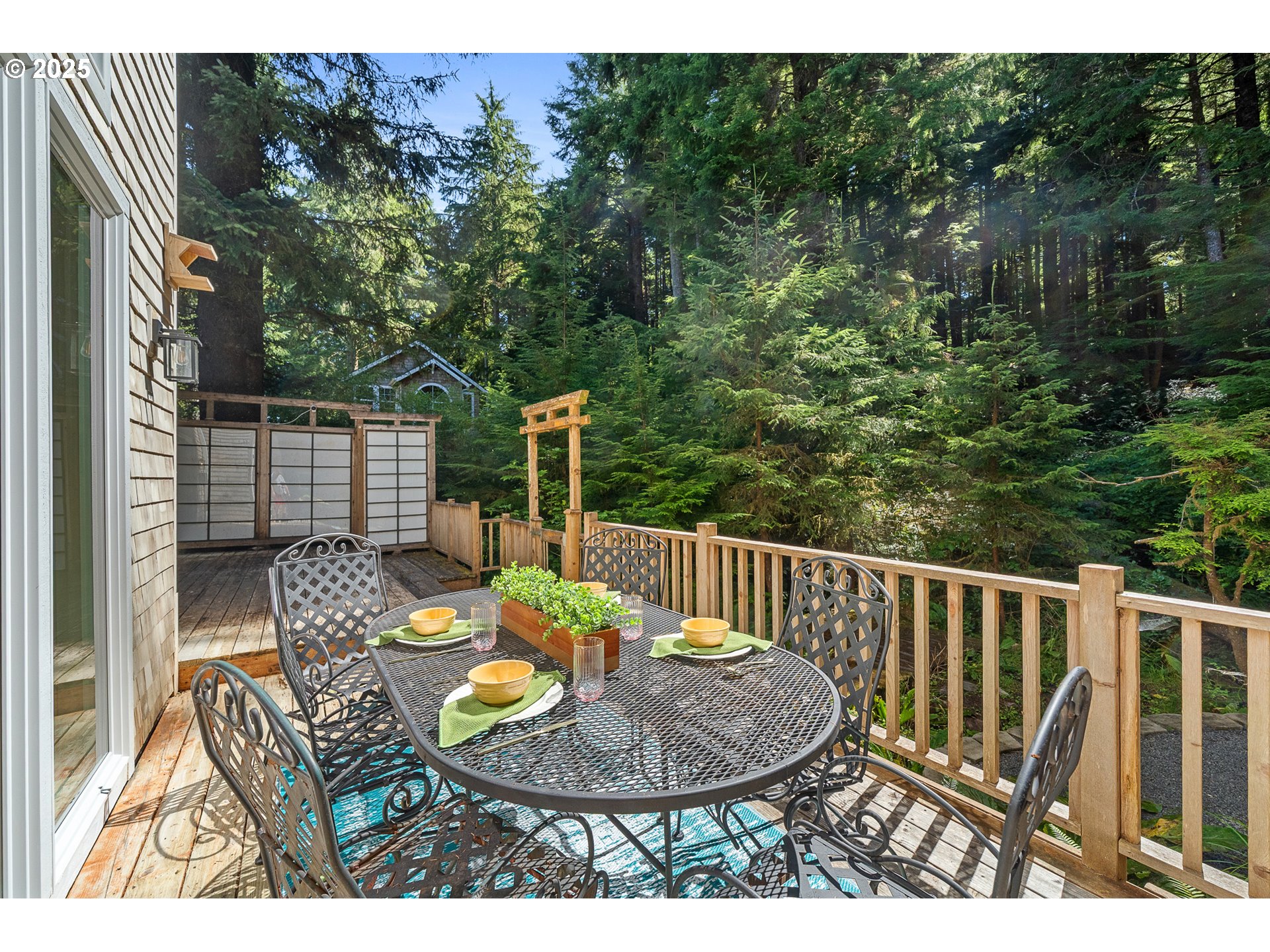 3308 Bayview Terrace Seaside, OR 97138 - Photo 38 of 48 a view of balcony with furniture