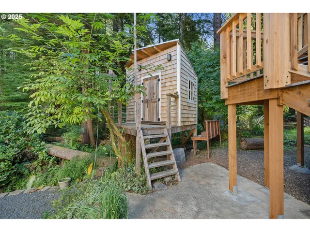 $989,000 | 3308 Bayview Terrace, Seaside, OR 97138