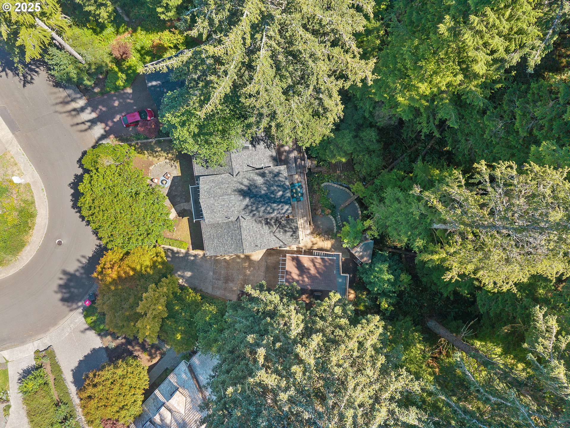 3308 Bayview Terrace Seaside, OR 97138 - Photo 41 of 48 an aerial view of a house with swimming pool and garden space