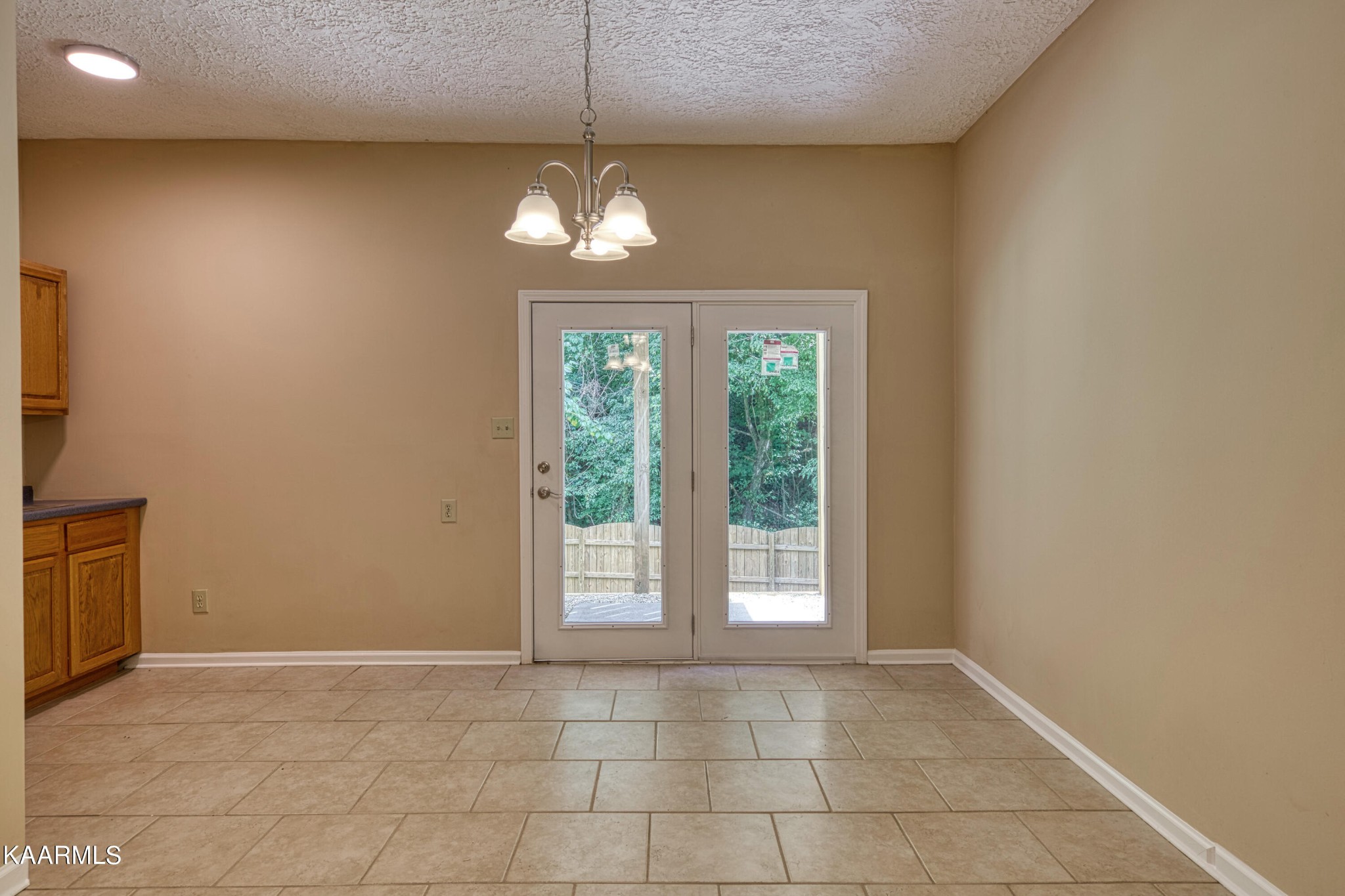 1859 Poplar Hill Road Knoxville, TN 37922 - Photo 19 of 39 a view of an empty room with a window