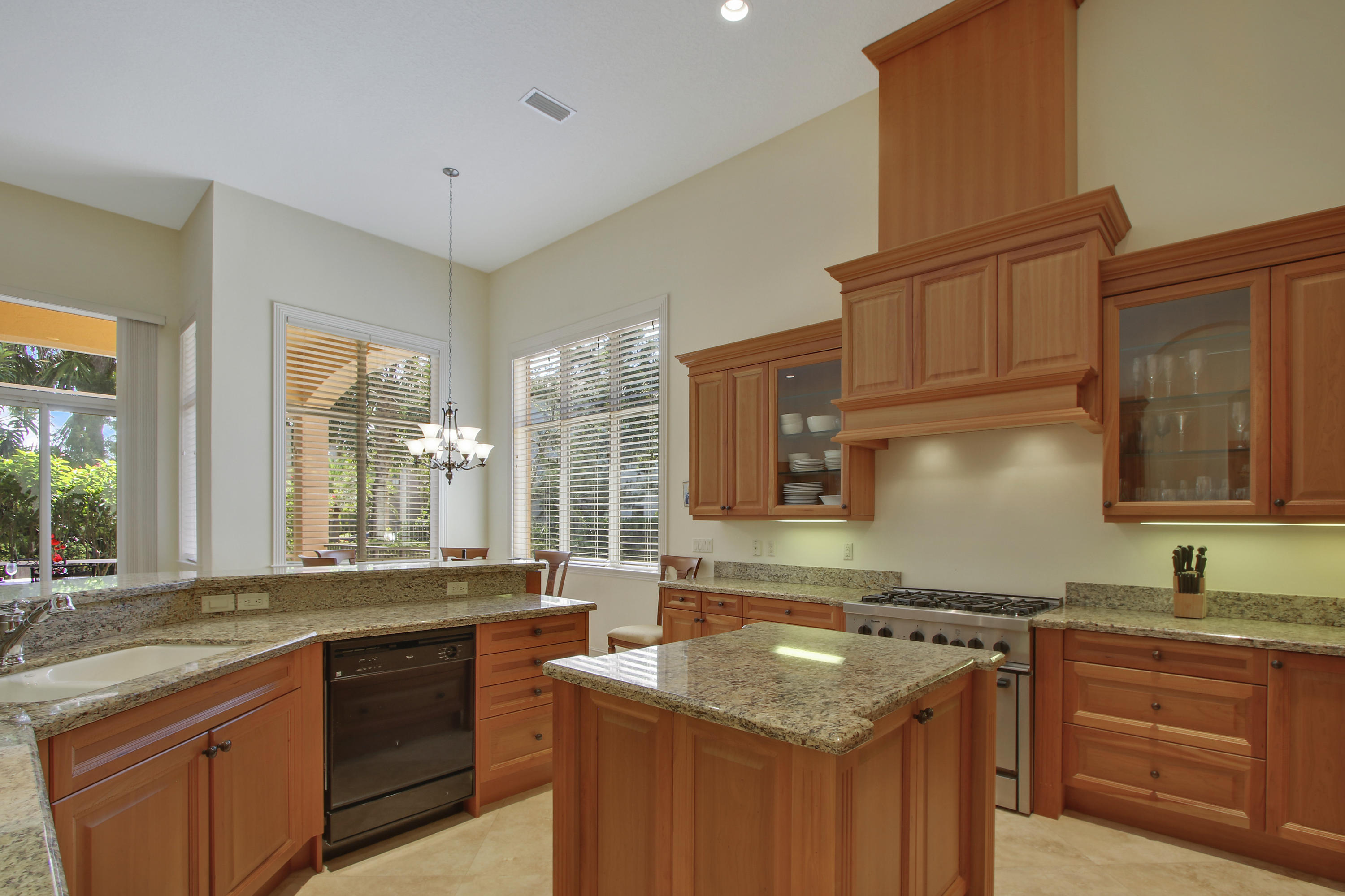17897 Villa Club Way Boca Raton, FL 33496 - Photo 5 of 17 005