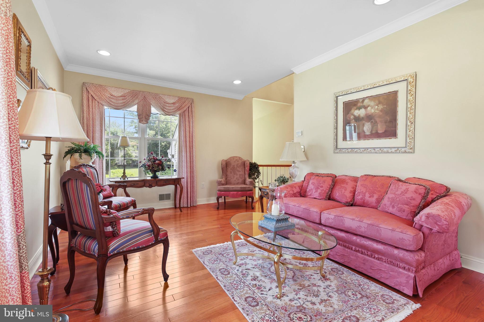131 Arrowhead Drive Burlington, NJ 08016 - Photo 11 of 30 Living Room
