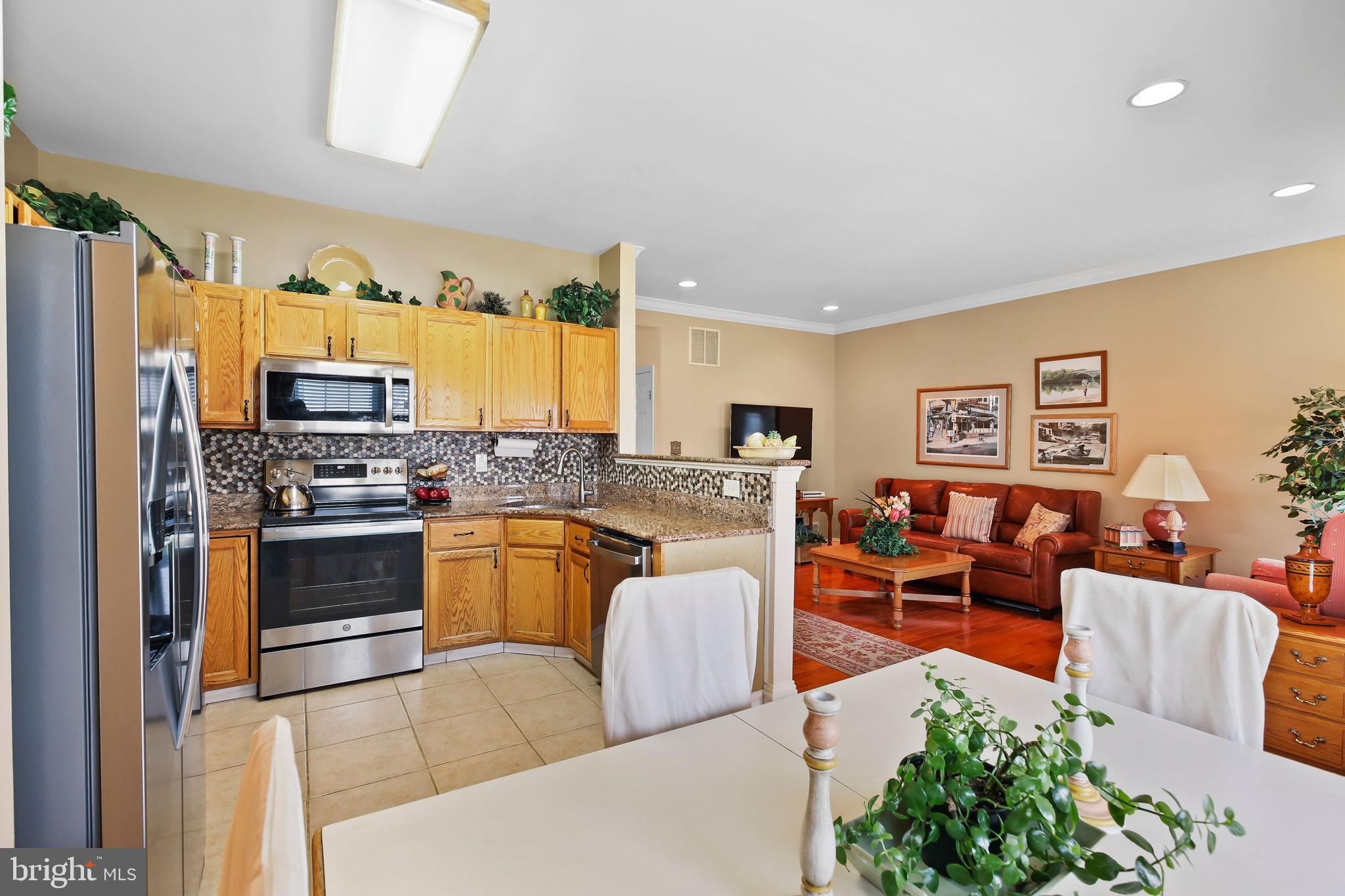 131 Arrowhead Drive Burlington, NJ 08016 - Photo 14 of 30 View from dining room to kitchen
