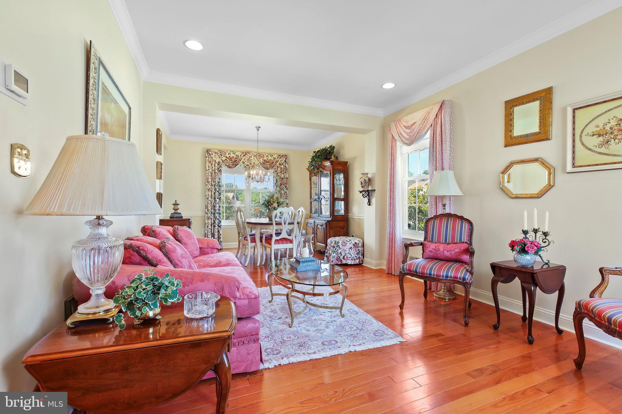 131 Arrowhead Drive Burlington, NJ 08016 - Photo 10 of 30 Living Room