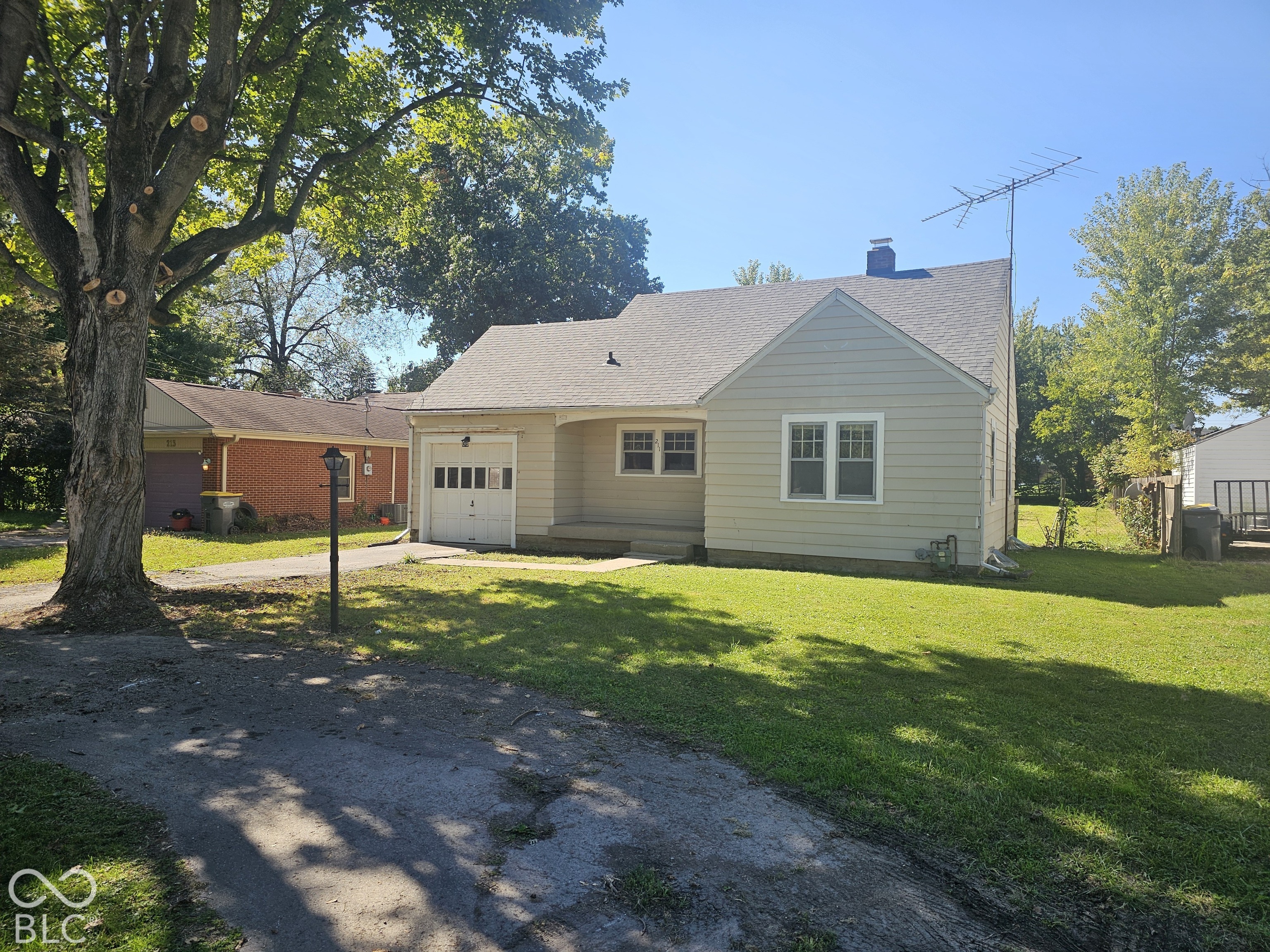 211 Nursery Road Anderson, IN 46012 - Photo 1 of 22 Gallery Image 1