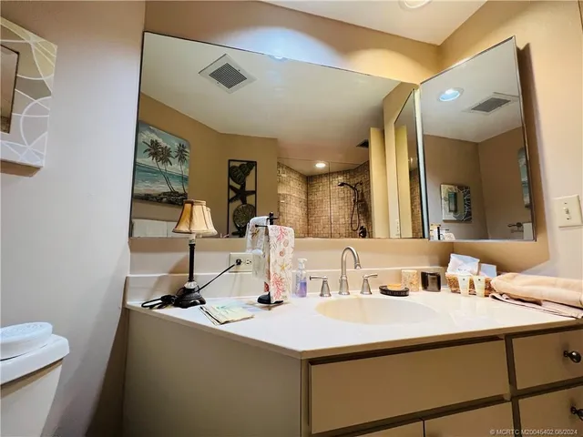 $2,600 | 221 Northeast Plantation Road, Unit 215, Stuart, FL 34996