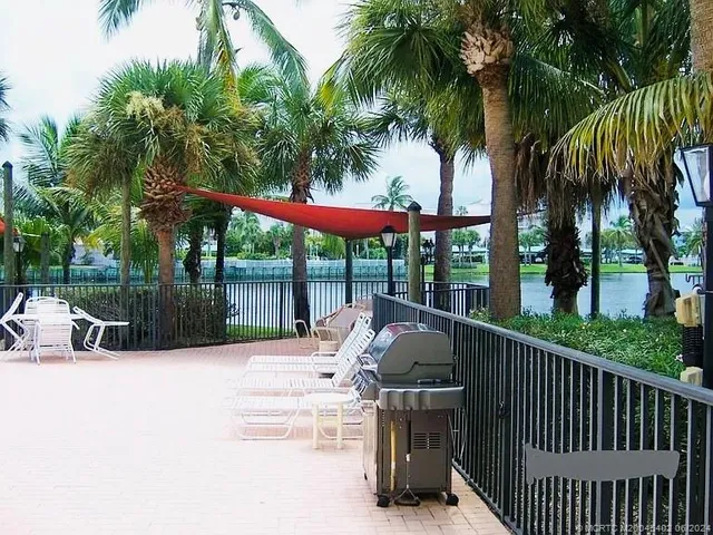 $2,600 | 221 Northeast Plantation Road, Unit 215, Stuart, FL 34996