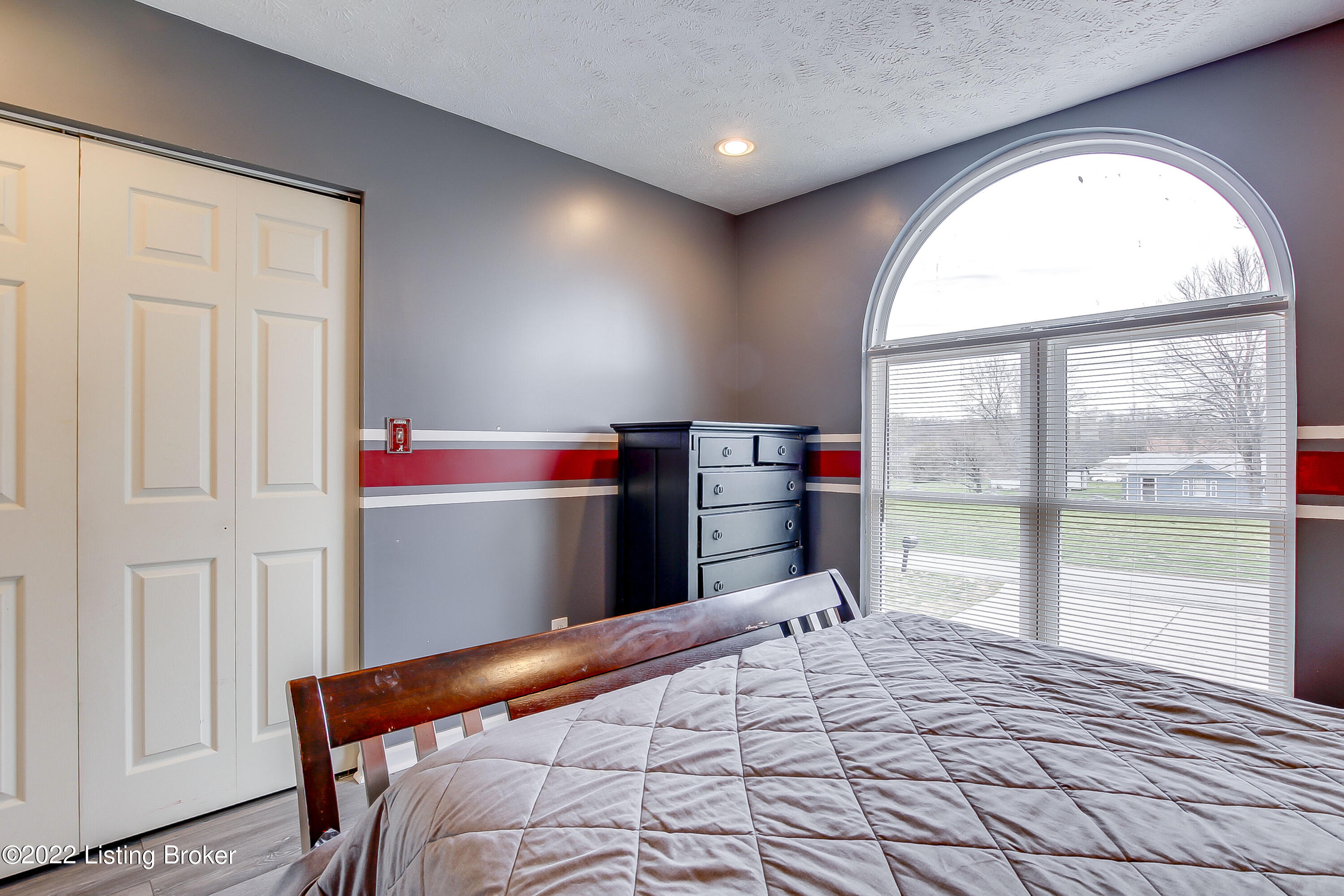 7204 Whipple Road Louisville, KY 40272 - Photo 27 of 59 7204_WhippleRd_40272_123