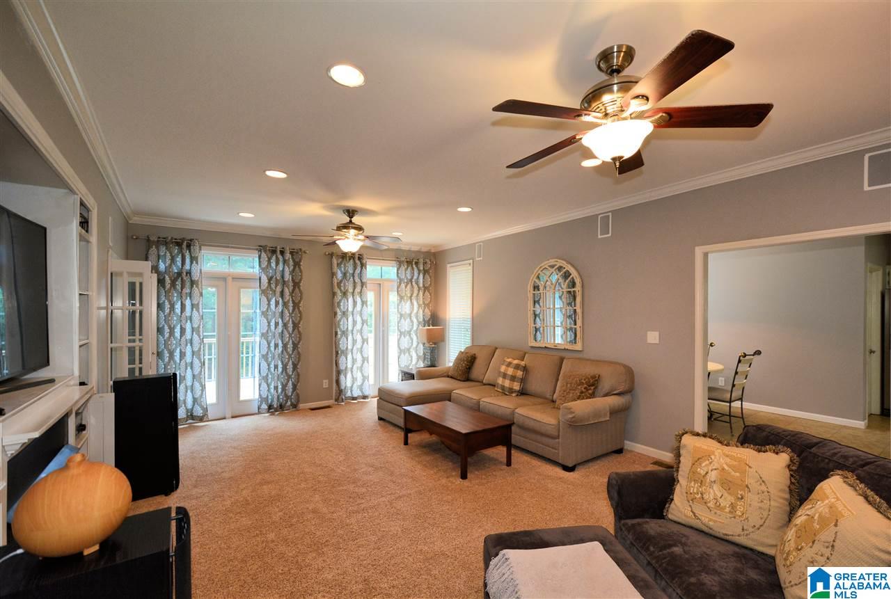 245 Arbor Court Sterrett, AL 35147 - Photo 10 of 47