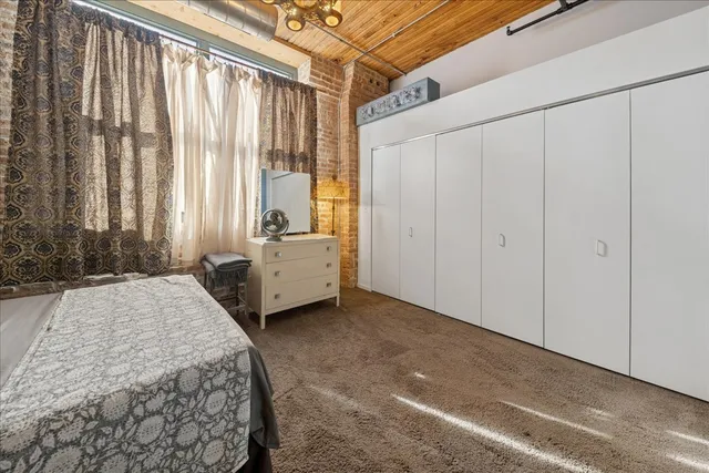 $399,000 | 3500 South Sangamon Street, Unit 109, Chicago, IL 60609