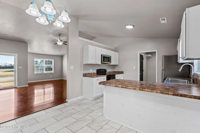 $1,600 | 107 Clint Mills Road, Maysville, NC 28555