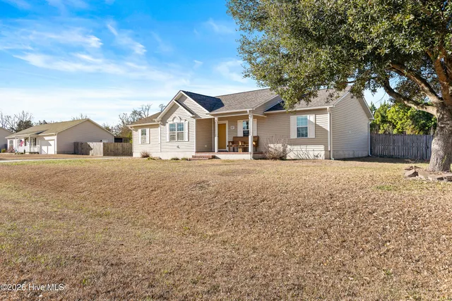 $1,600 | 107 Clint Mills Road, Maysville, NC 28555