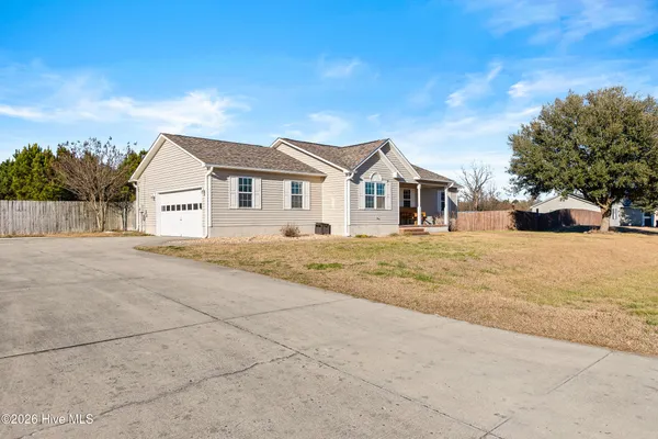 $1,600 | 107 Clint Mills Road, Maysville, NC 28555