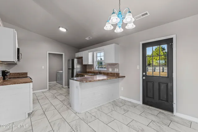 $1,600 | 107 Clint Mills Road, Maysville, NC 28555