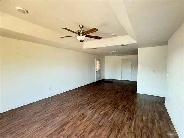 $1,500 | 415 West Edinburg Avenue, Unit 107, Elsa, TX 78543