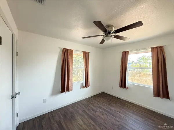 $1,500 | 415 West Edinburg Avenue, Unit 107, Elsa, TX 78543