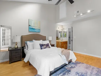 $995,000 | 1568 Thomas Avenue, San Diego, CA 92109