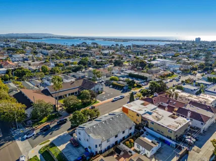 $995,000 | 1568 Thomas Avenue, San Diego, CA 92109