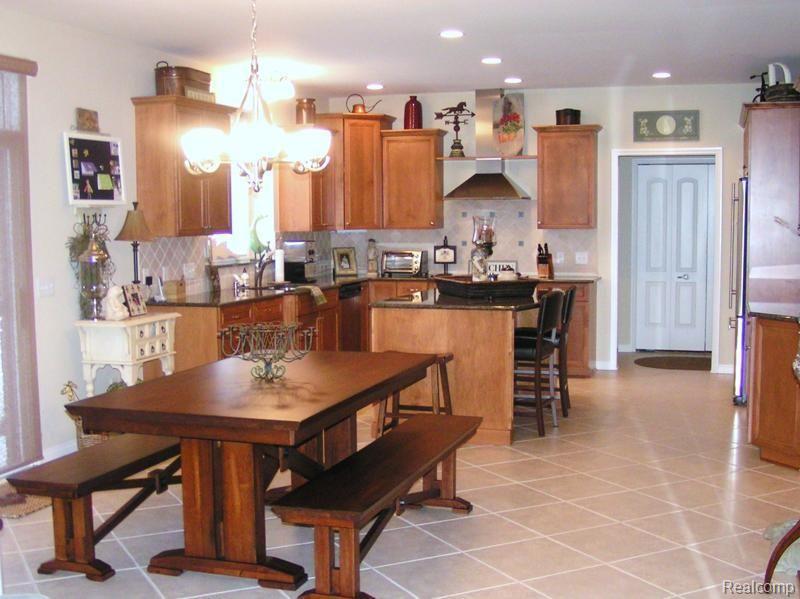 lg eating area