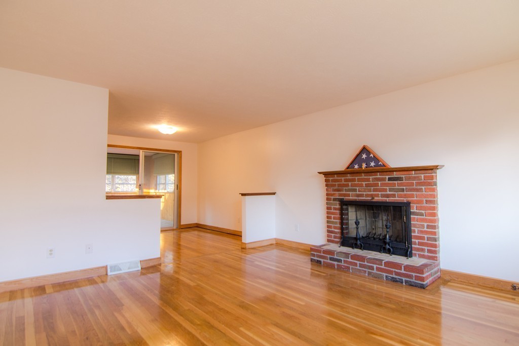 79 Kennedy Road Stoughton, MA 02072 - Photo 4 of 15 Gallery Image 4