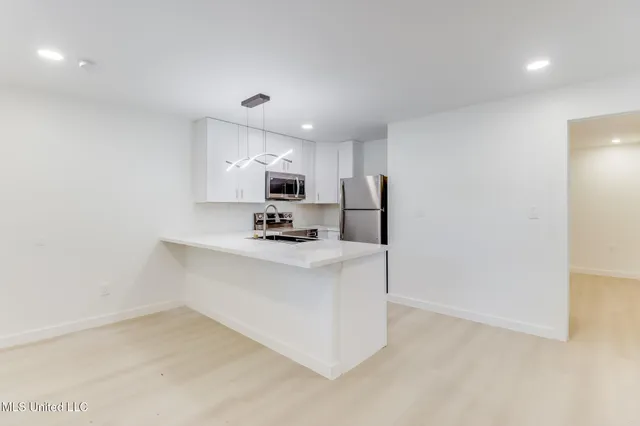 $950 | 264 Mc Donnell Avenue, Unit A, Biloxi, MS 39531