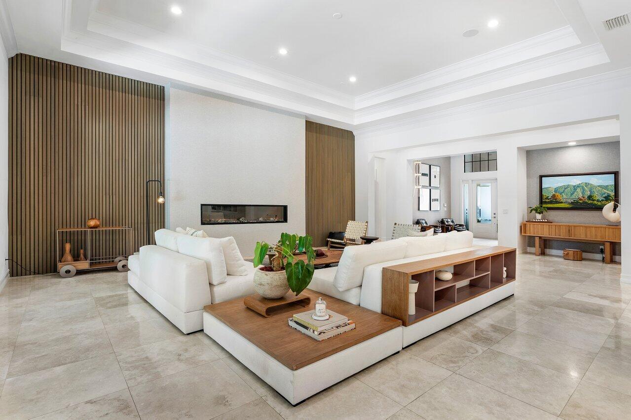 17662 Cadena Drive Boca Raton, FL 33496 - Photo 4 of 71 Living Room