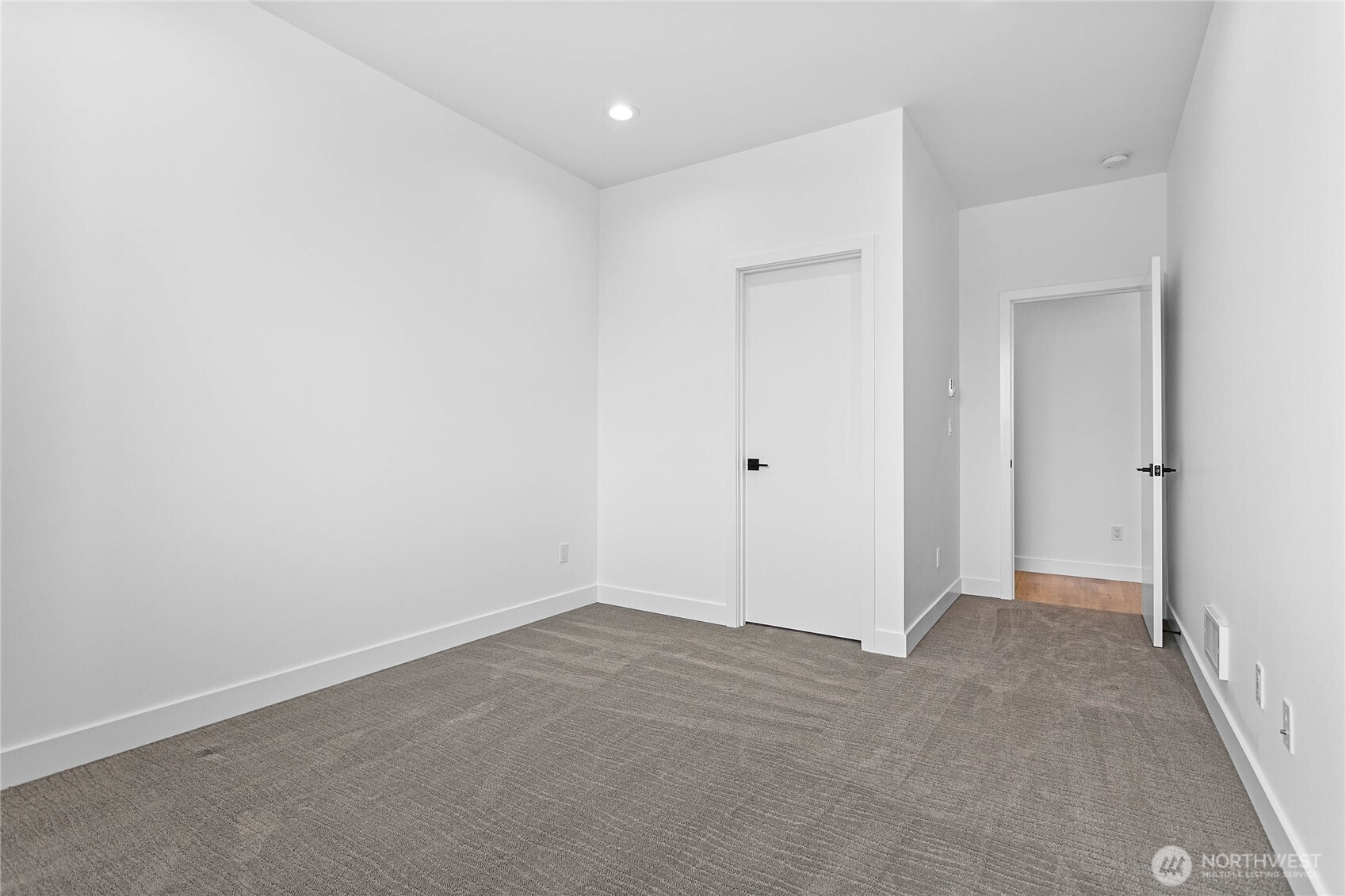 4121 Deemer Road Bellingham, WA 98226 - Photo 23 of 36