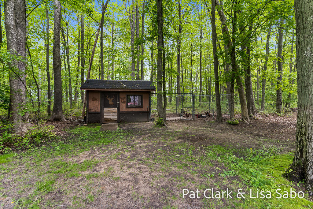 9133 Lamos Road Montague, MI 49437 - Photo 4 of 70 9133LamosRd-5LoRes