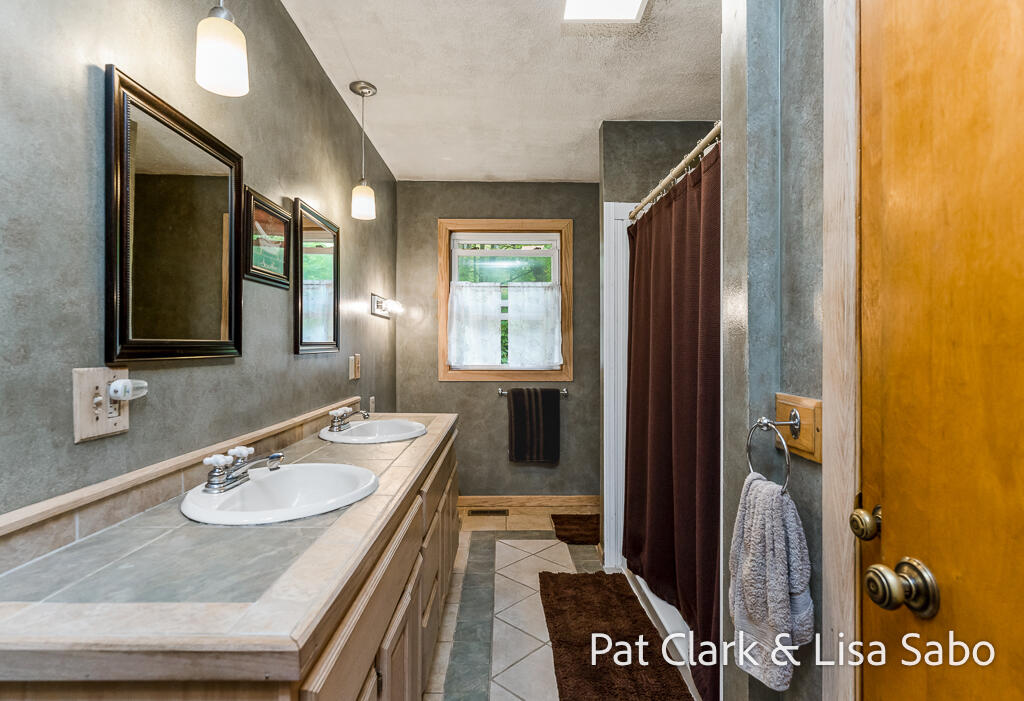 9133 Lamos Road Montague, MI 49437 - Photo 42 of 70 9133LamosRd-42LoRes