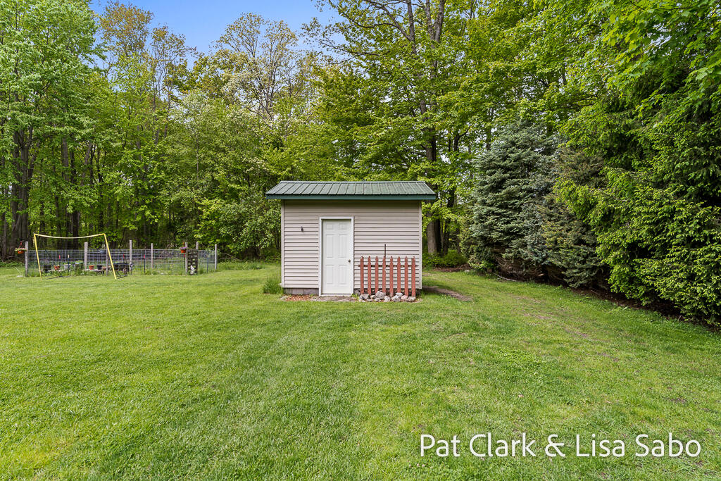 9133 Lamos Road Montague, MI 49437 - Photo 5 of 70 9133LamosRd-6LoRes