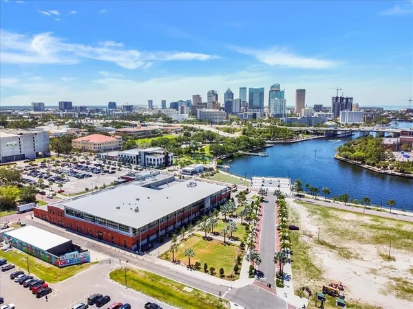 $450,000 | 940 East 11th Avenue, Tampa, FL 33605