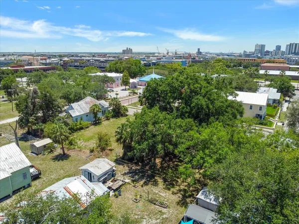 $450,000 | 940 East 11th Avenue, Tampa, FL 33605