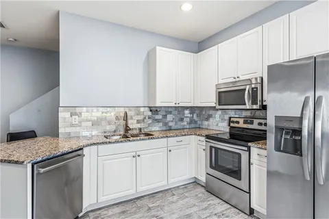 $274,900 | 2522 Stockbridge Square Southwest, Vero Beach, FL 32962