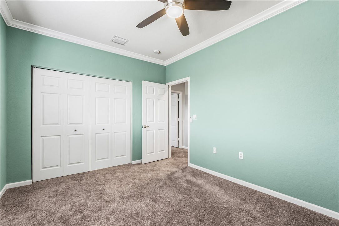 2522 Stockbridge Square Southwest Vero Beach, FL 32962 - Photo 30 of 34 a view of an empty room
