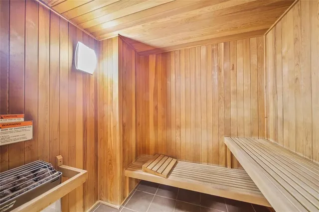 a view of entryway and hall