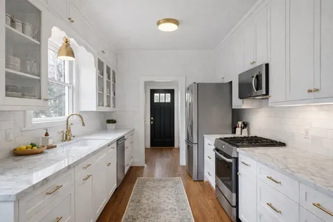 $699,000 | 1004 Missouri Street, Houston, TX 77006