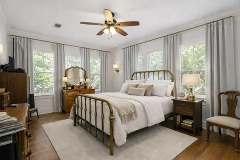 $699,000 | 1004 Missouri Street, Houston, TX 77006