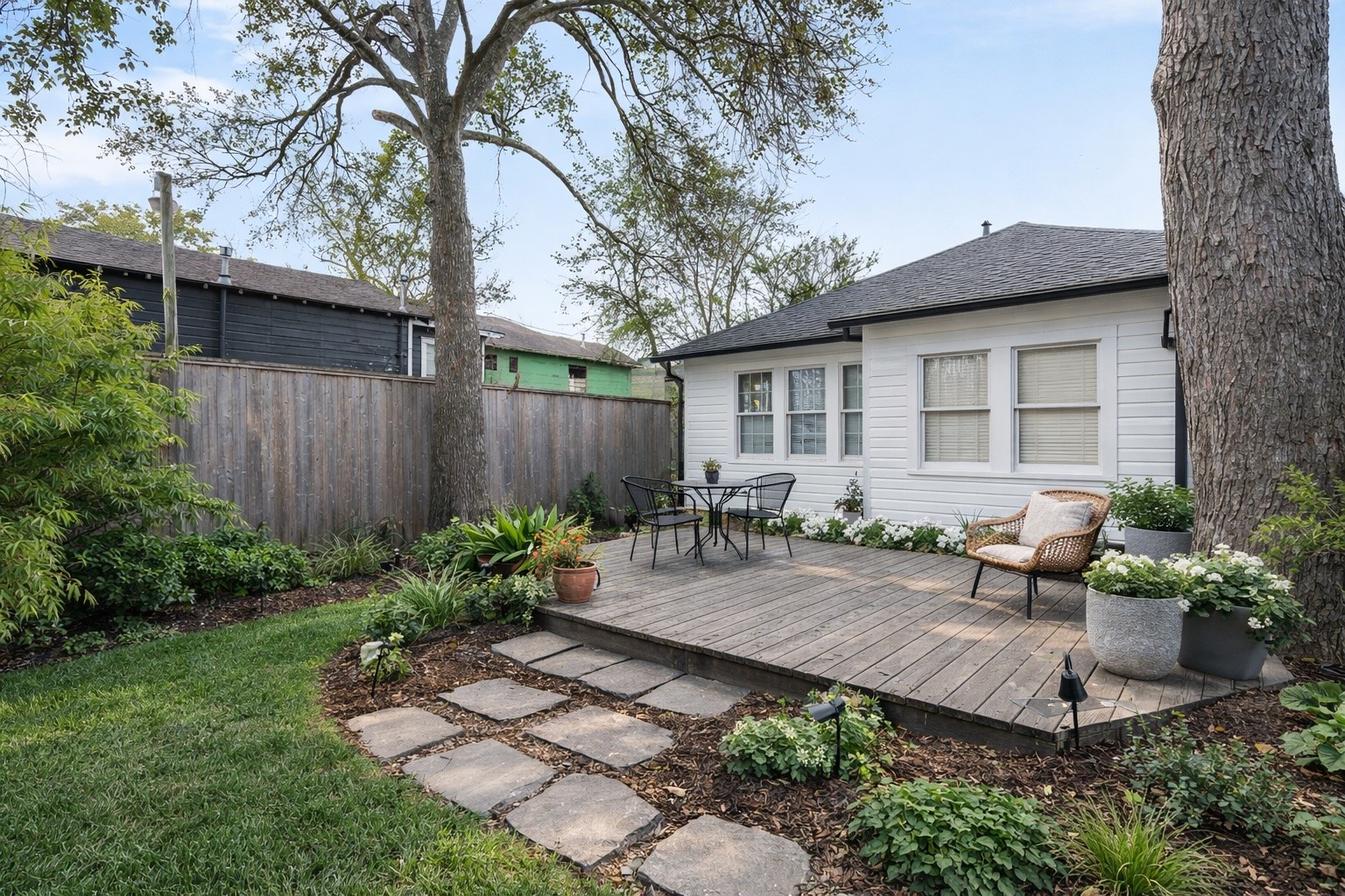 1004 Missouri Street Houston, TX 77006 - Photo 19 of 22 Virtually Remodeled rendering of the backyard potential.