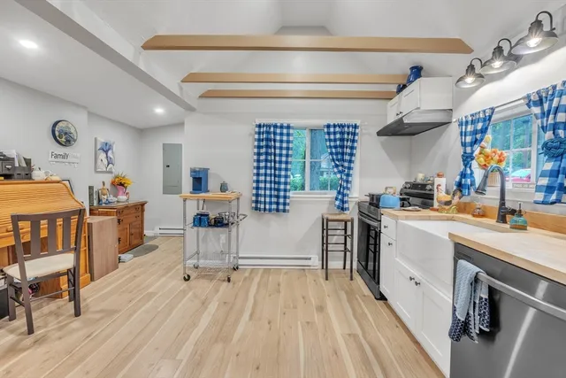 $339,500 | 21 Myrtle Avenue, Sterling, MA 01564