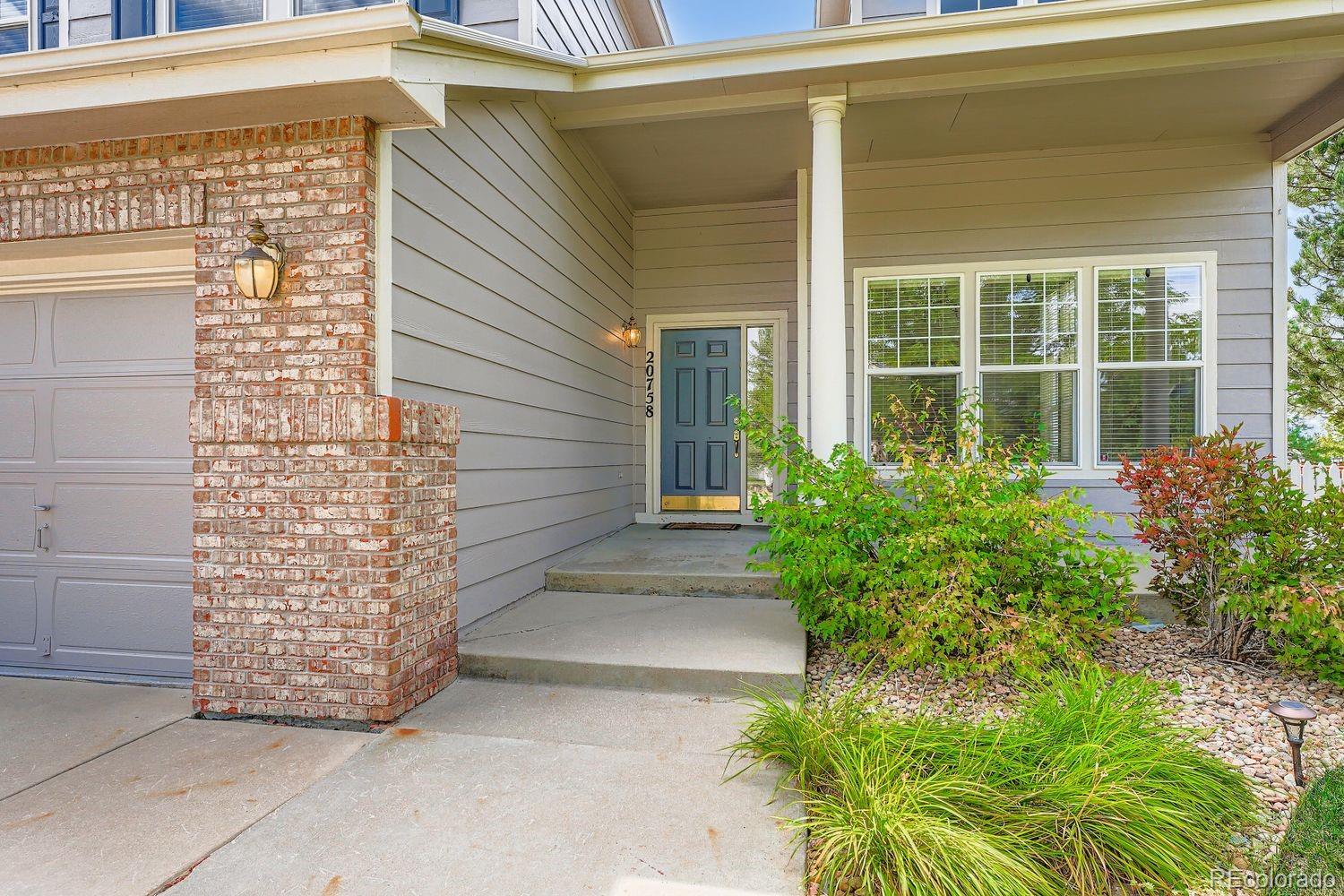 20758 East Maplewood Lane Centennial, CO 80016 - Photo 3 of 29