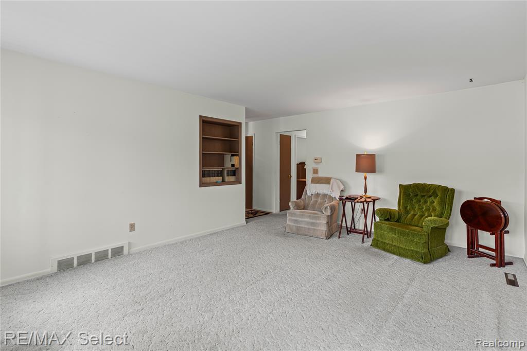 4437 Stoney Ridge Road Flint, MI 48507 - Photo 8 of 24