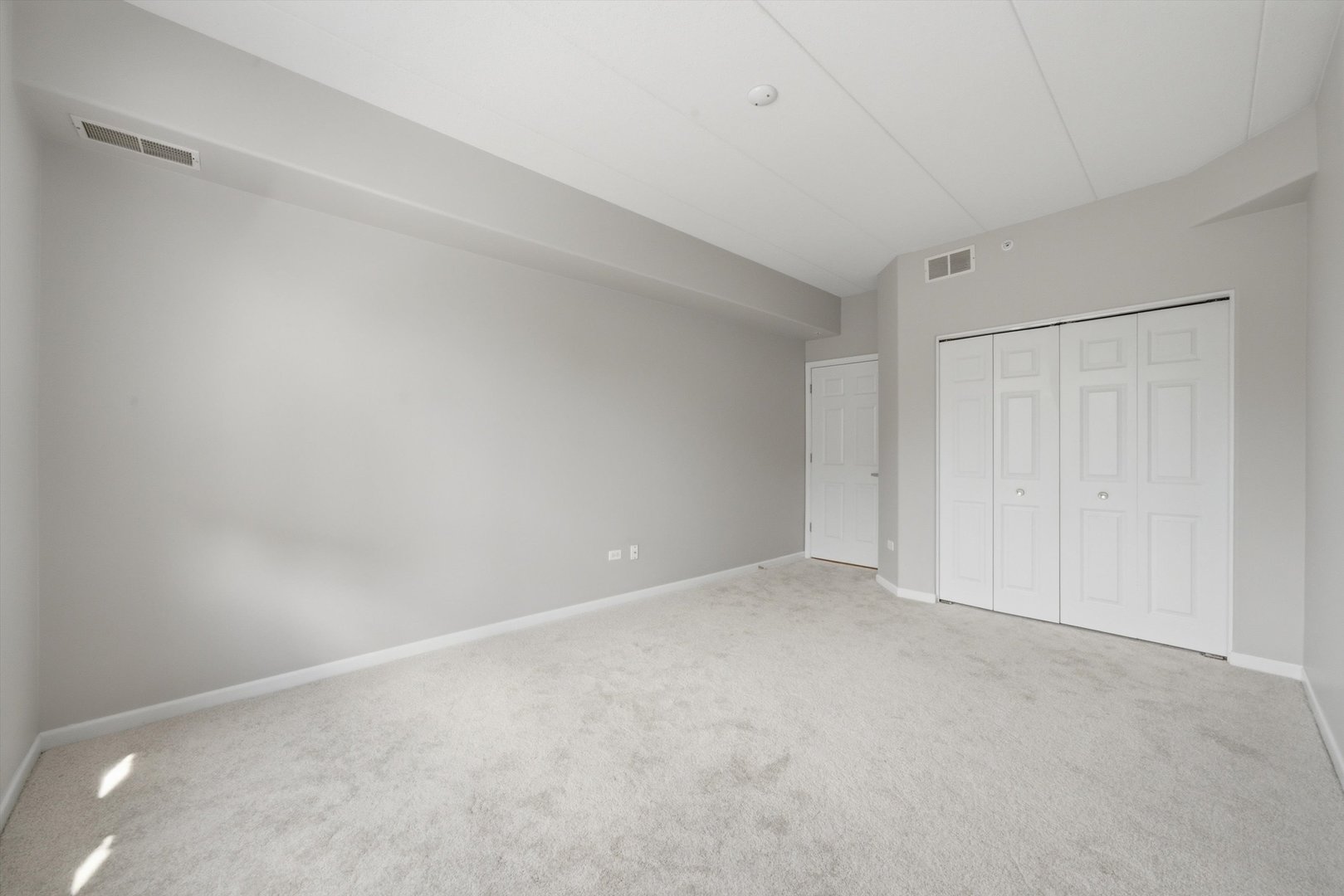 1761 Pavilion Way, Unit 301 Park Ridge, IL 60068 - Photo 31 of 46 Gallery Image 31