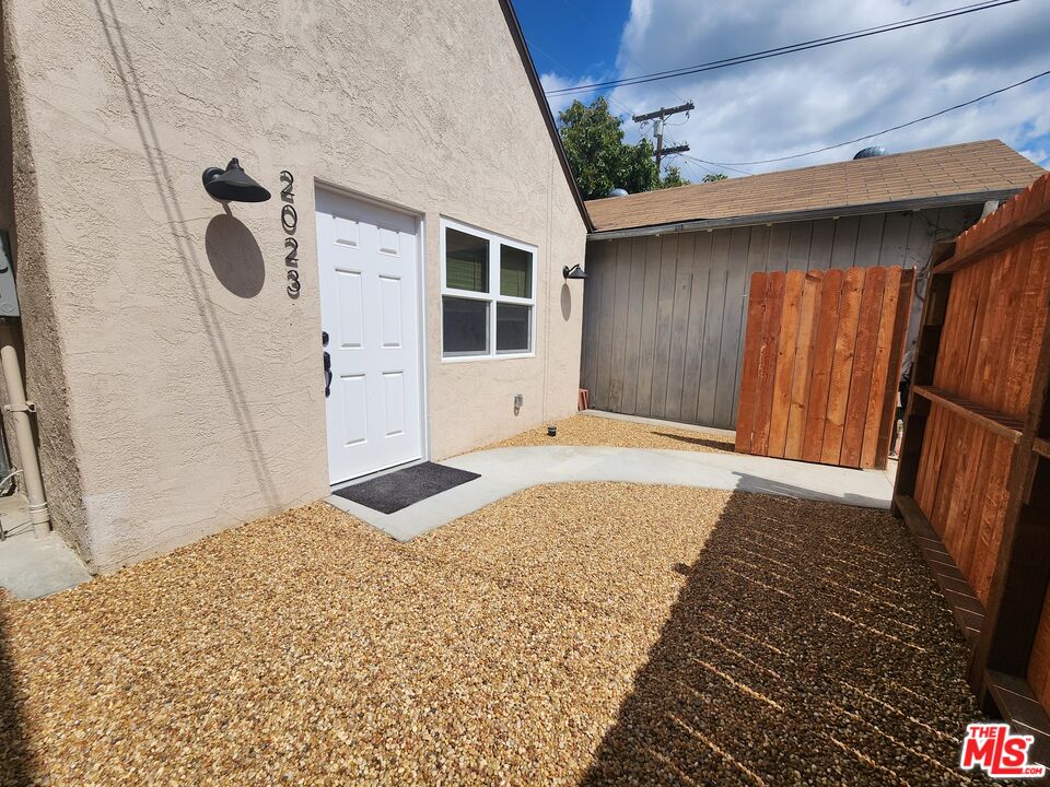 2025 Addison Way, Unit 2023 Los Angeles, CA 90041 - Photo 3 of 8