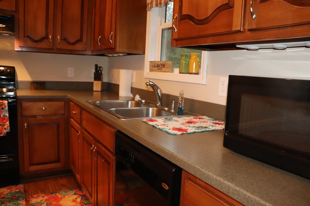 5589 Sandfort Road Seale, AL 36875 - Photo 12 of 31