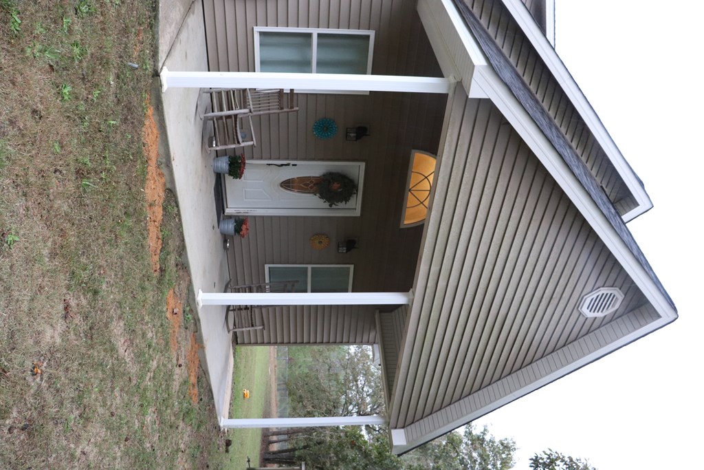 5589 Sandfort Road Seale, AL 36875 - Photo 4 of 31